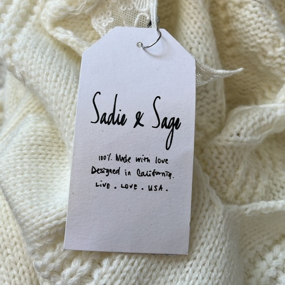 Sadie & Sage Crop Style Sweater - Picture 10 of 12